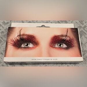 Red Feather Eyelashes